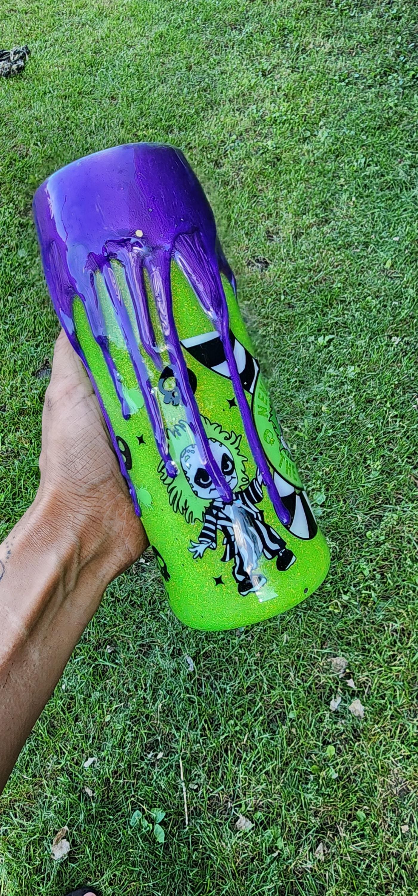 Epoxy Drip Tumbler – Neon Green & Purple Creepy Cute Horror Cup | Handmade Halloween Drinkware and Spooky Movie Fan Gift