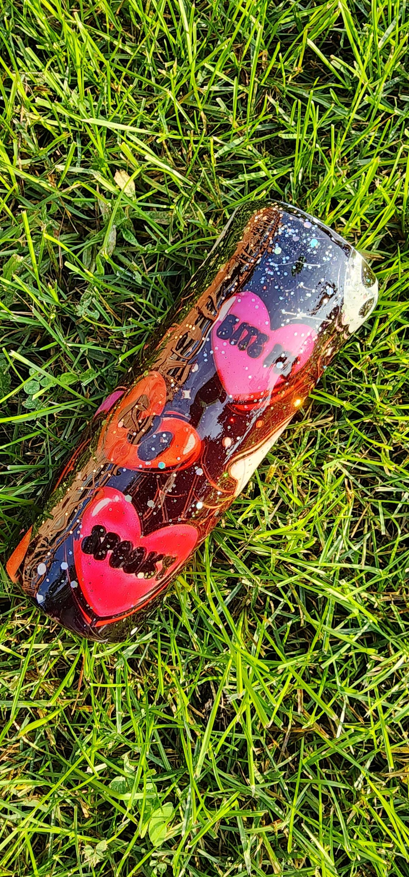 Skull & Heart Glitter Tumbler: Gothic Glam Stainless Steel Cup