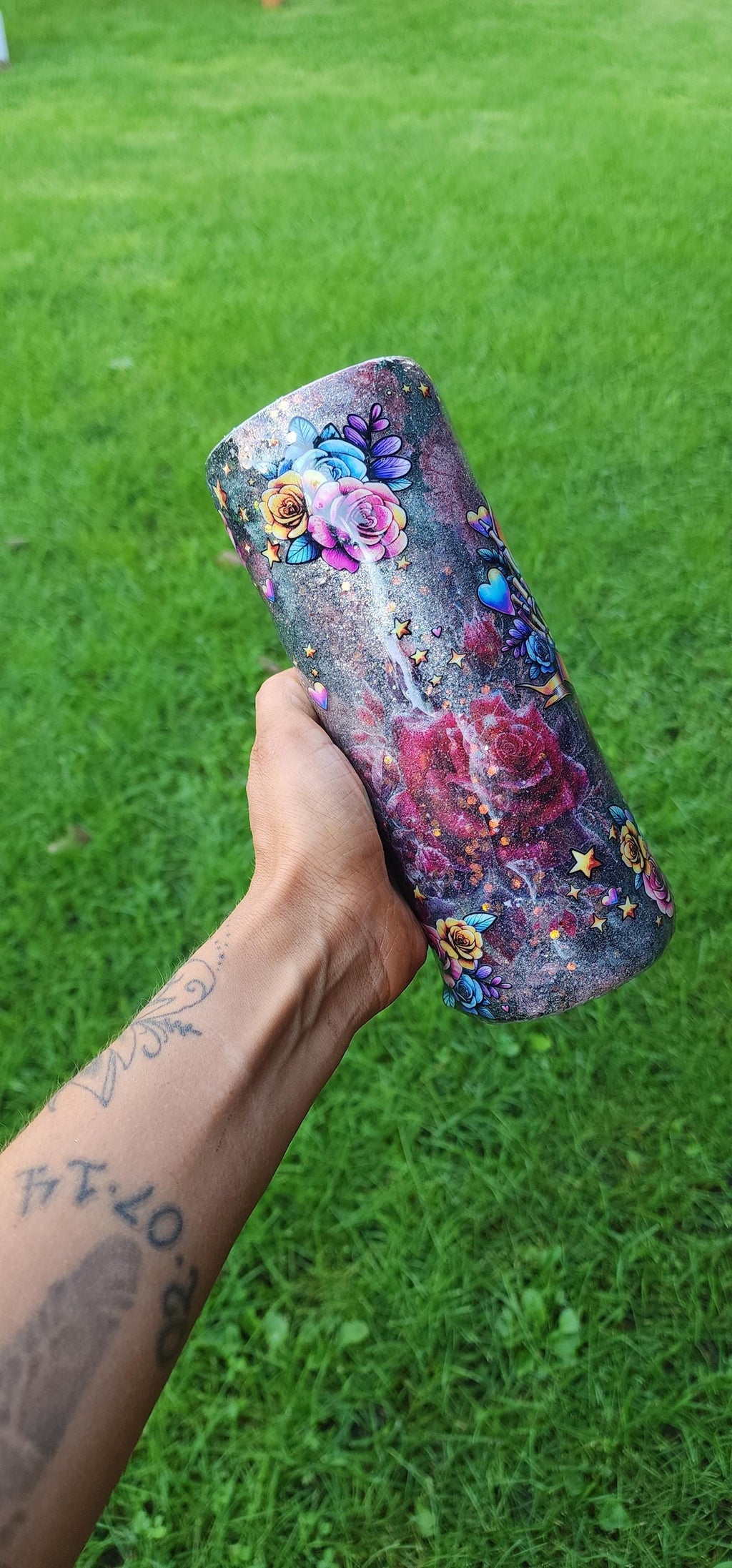 Skull & Rose Epoxy Tumbler: Gothic Floral Coffee Cup - Sarcastic Gift