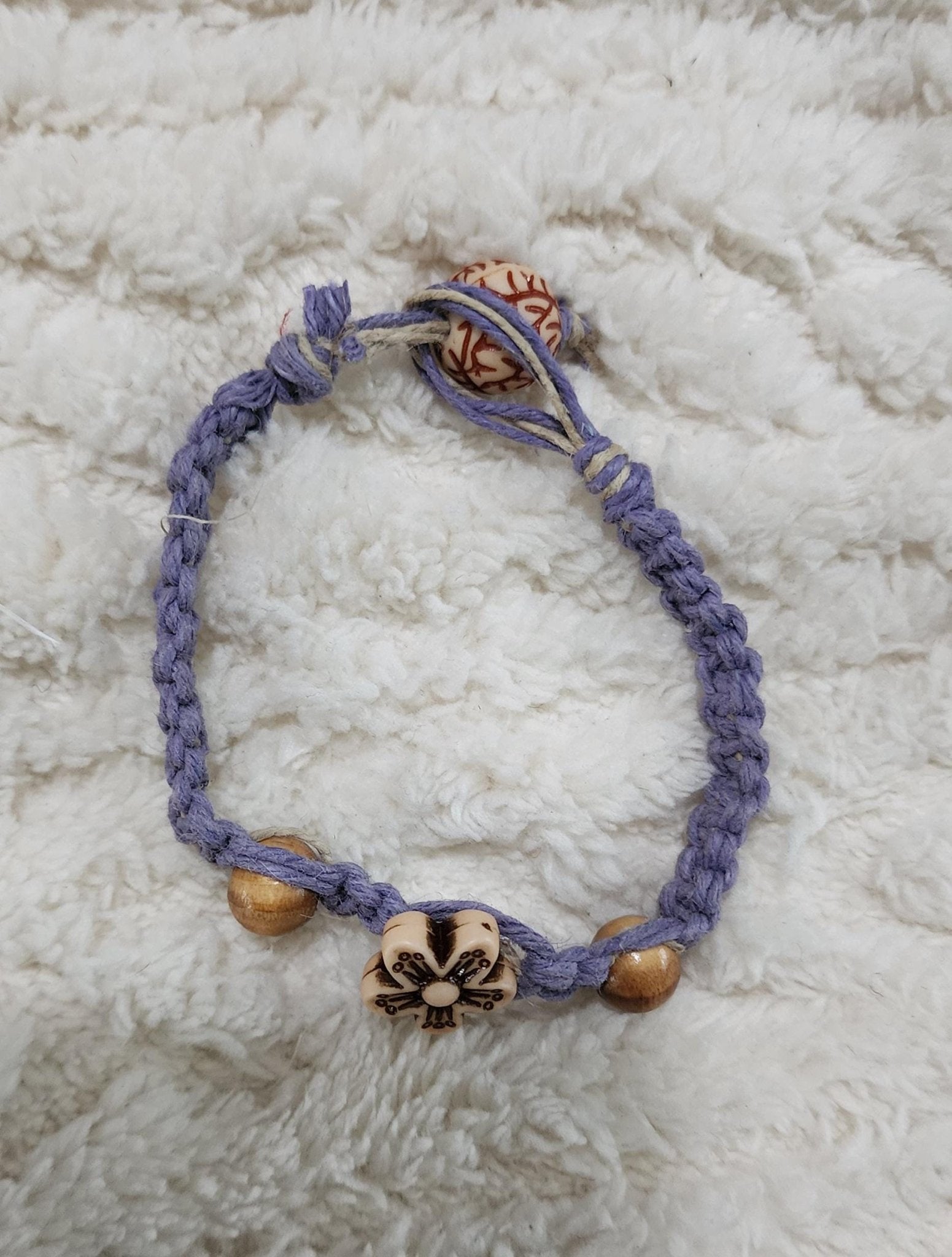 Handmade Pastel Purple Hemp Bracelet with Wooden Beads - Hempin Mayhem