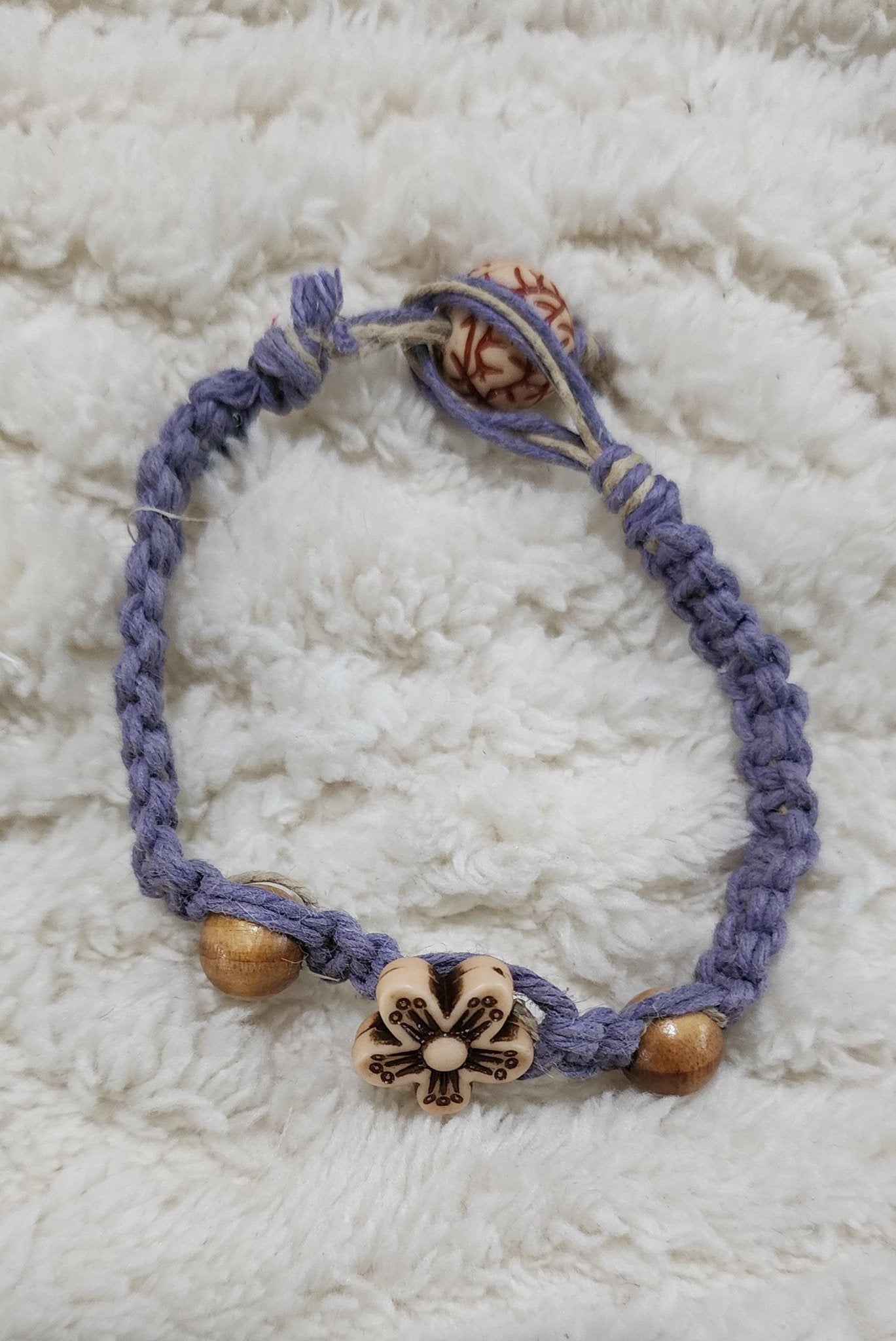 Handmade Pastel Purple Hemp Bracelet with Wooden Beads - Hempin Mayhem