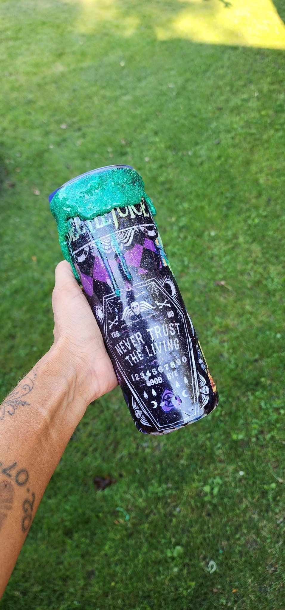 Never Trust the Living Beetlejuice Tumbler – 20oz Spooky Epoxy Drip Cup | Handmade Halloween Horror Drinkware - Hempin Mayhem