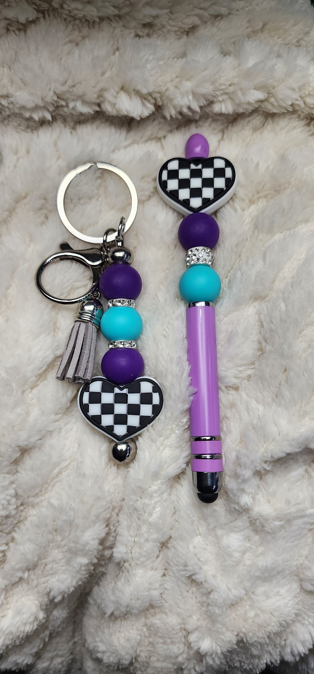 Handmade Checkered Heart Keychain: Pink & Green Beaded Keyring
