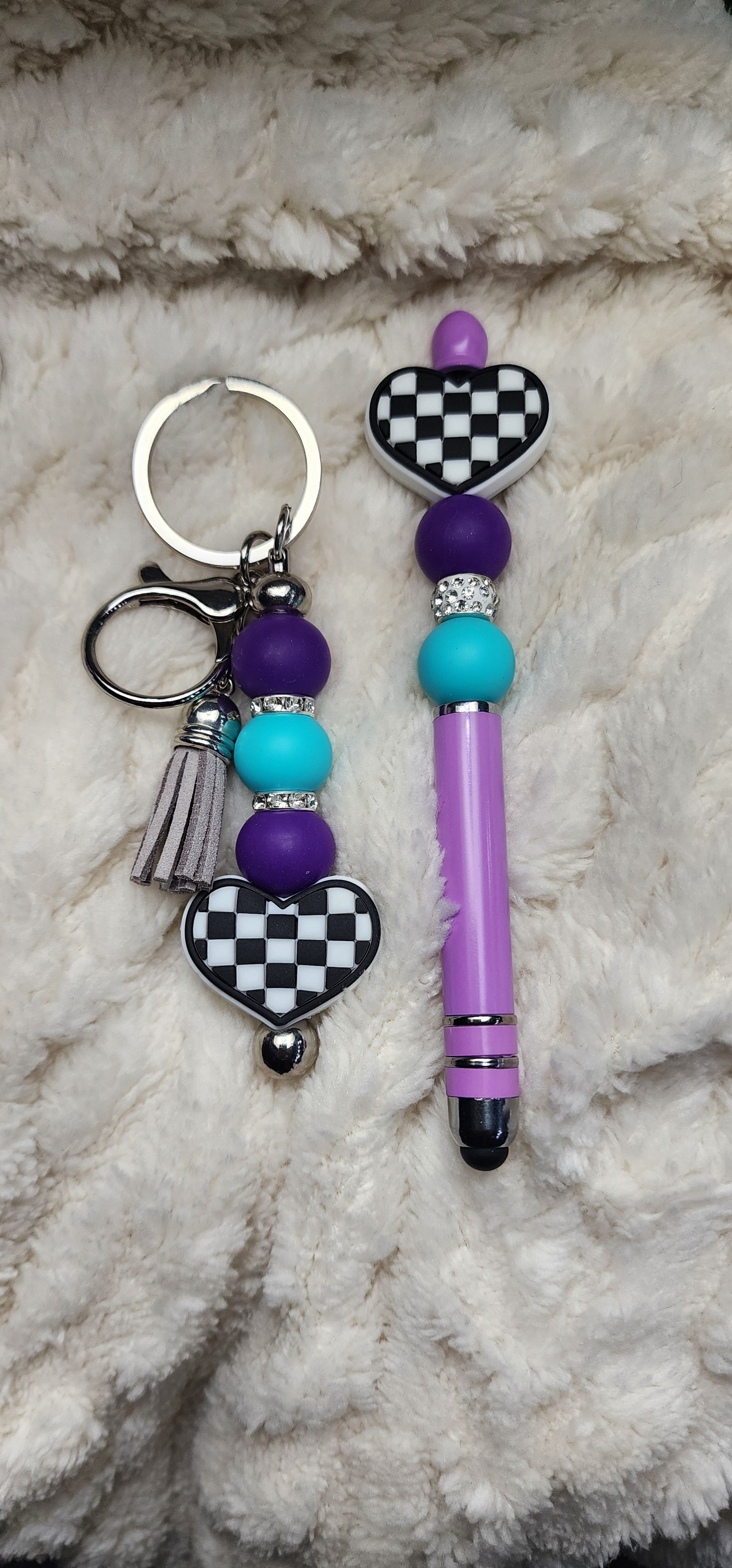 Handmade Checkered Heart Keychain: Pink & Green Beaded Keyring