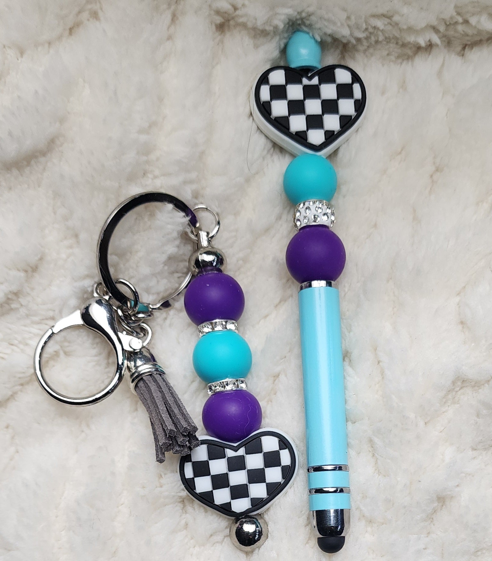 Handmade Checkered Heart Keychain: Pink & Green Beaded Keyring