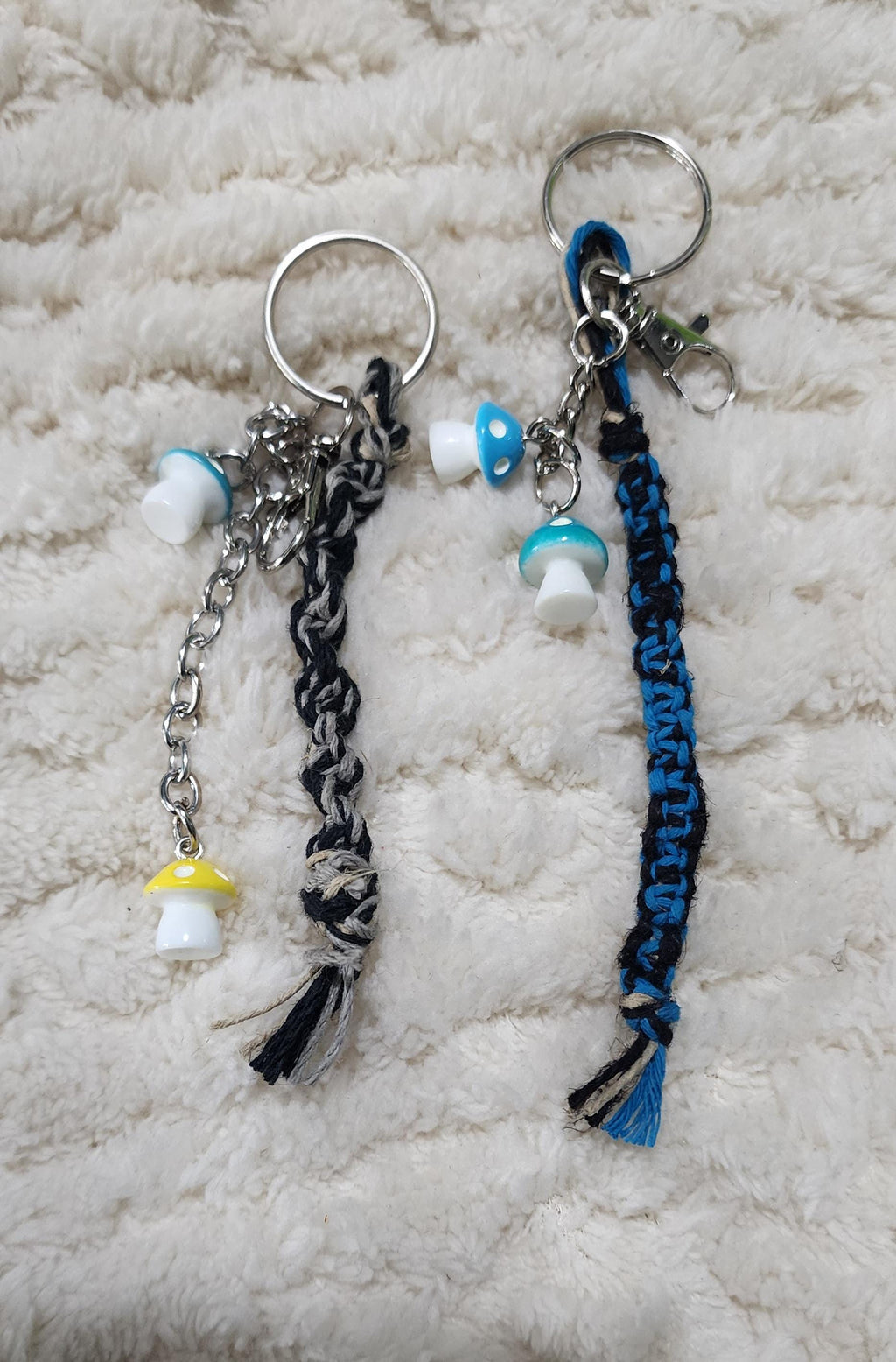 Handmade Hemp Keychain – Boho Beaded Keychain, Eco-Friendly Handmade Keyring, Everyday Accessory