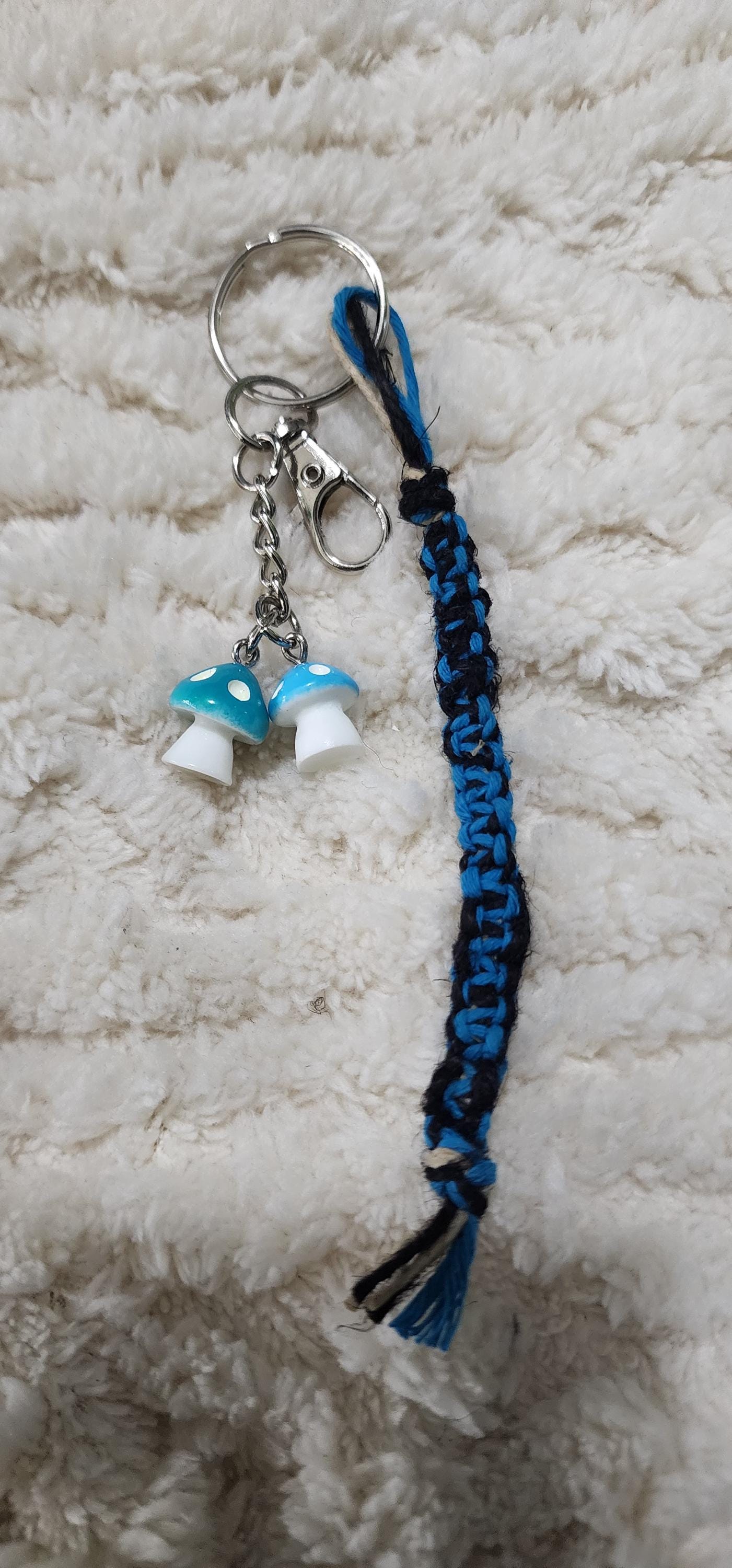 Handmade Hemp Keychain – Boho Beaded Keychain, Eco-Friendly Handmade Keyring, Everyday Accessory